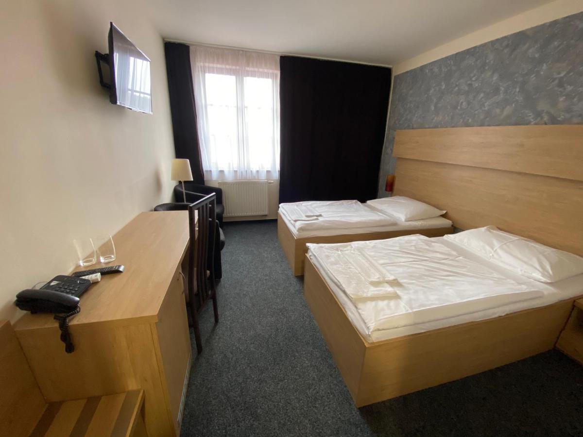 Hotel Zebetinsky Dvur Бърно Екстериор снимка