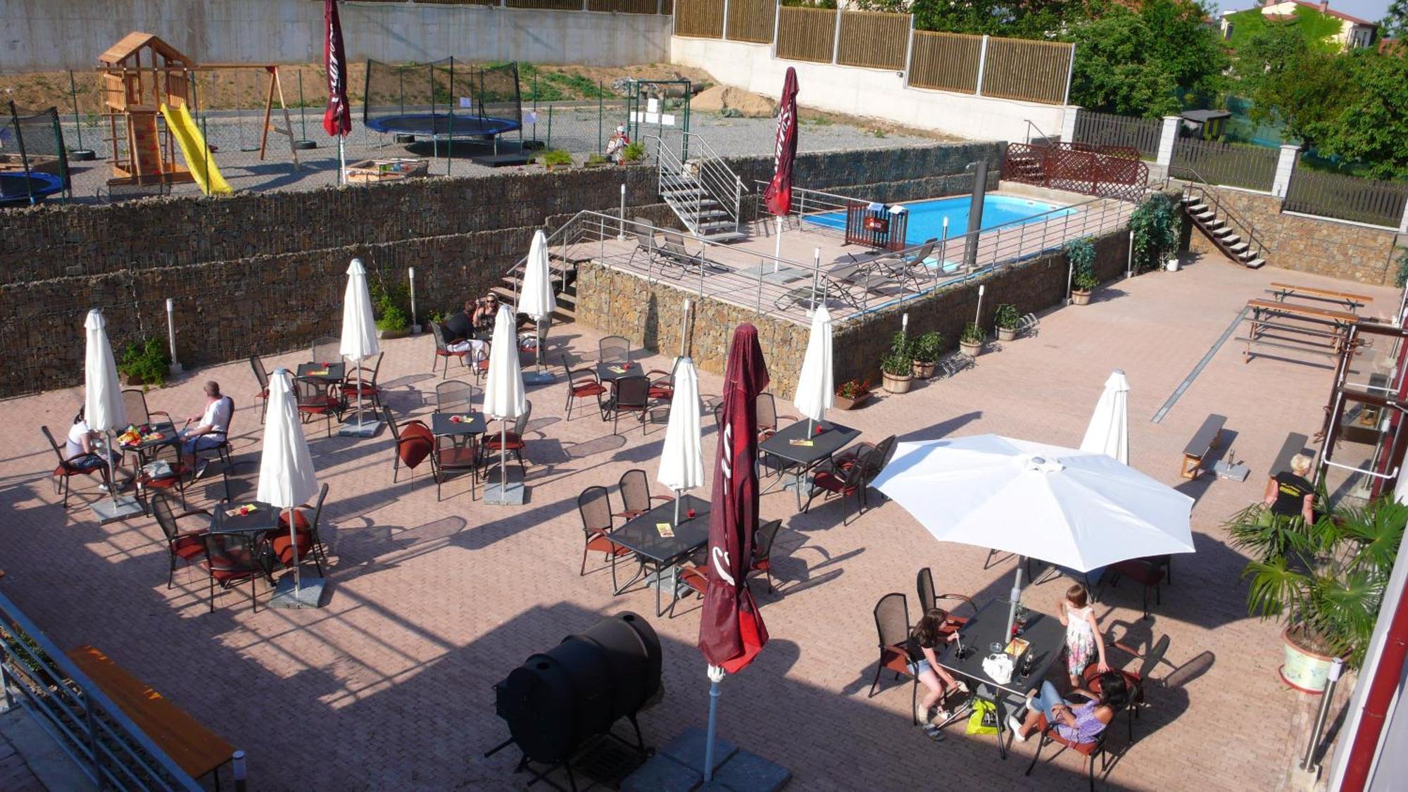 Hotel Zebetinsky Dvur Бърно Екстериор снимка