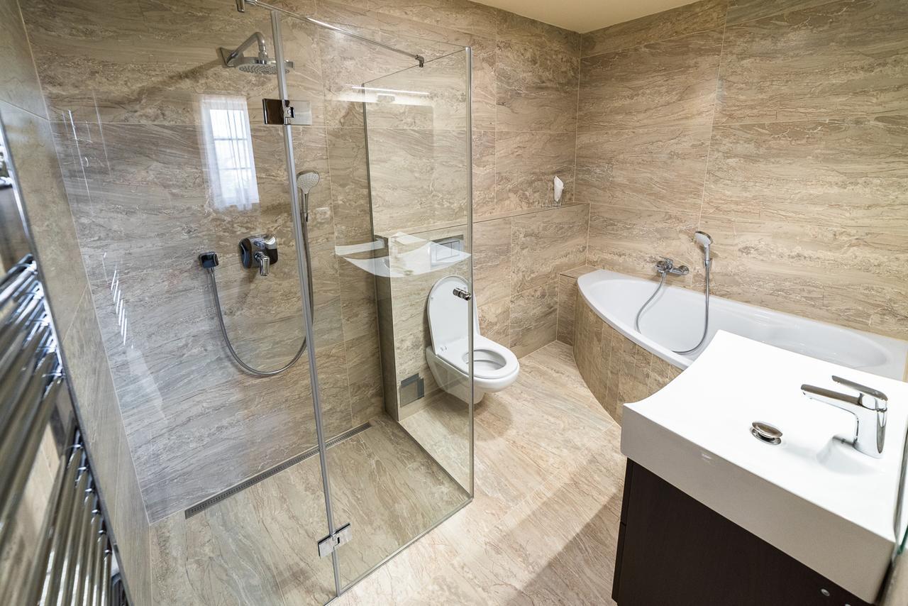 Hotel Zebetinsky Dvur Бърно Екстериор снимка