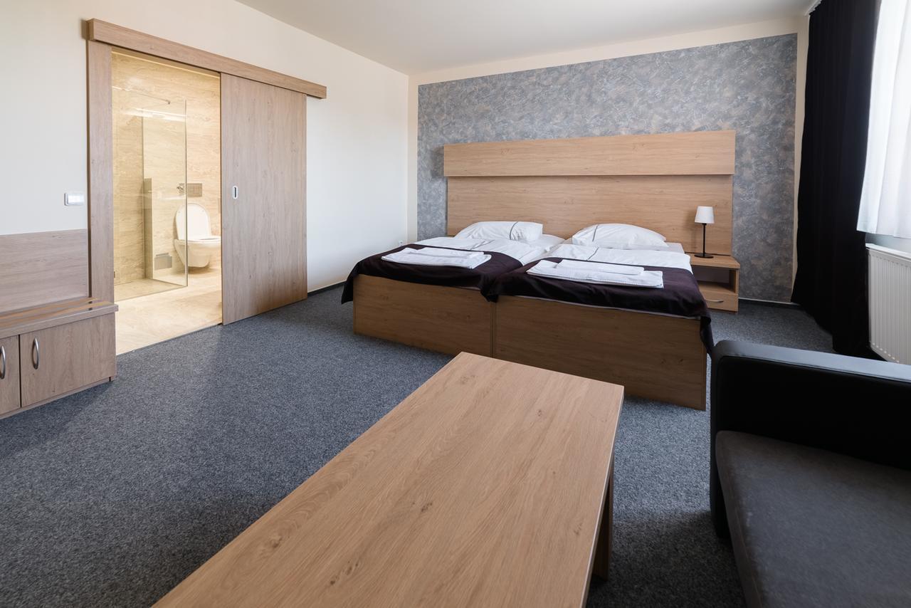 Hotel Zebetinsky Dvur Бърно Екстериор снимка