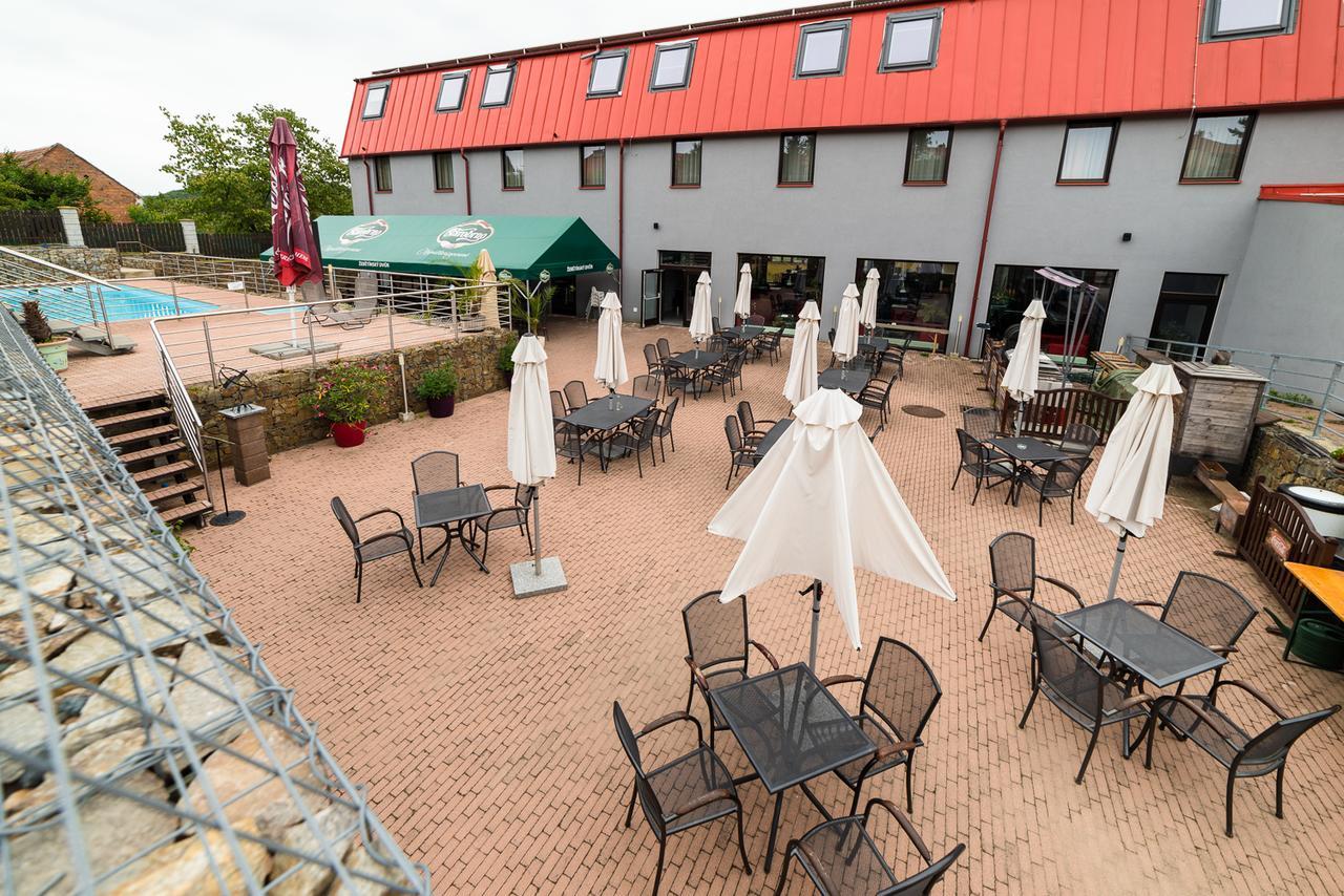 Hotel Zebetinsky Dvur Бърно Екстериор снимка