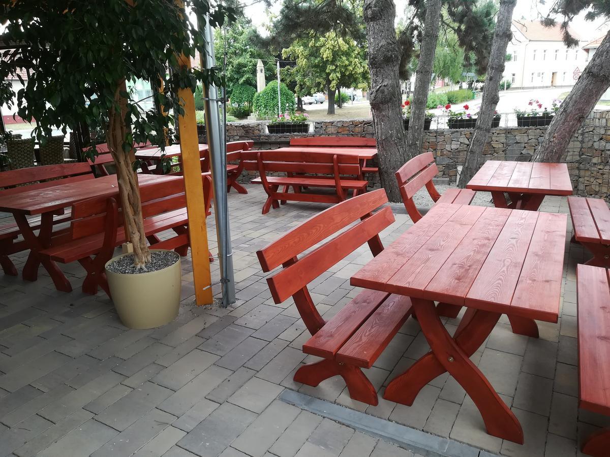 Hotel Zebetinsky Dvur Бърно Екстериор снимка